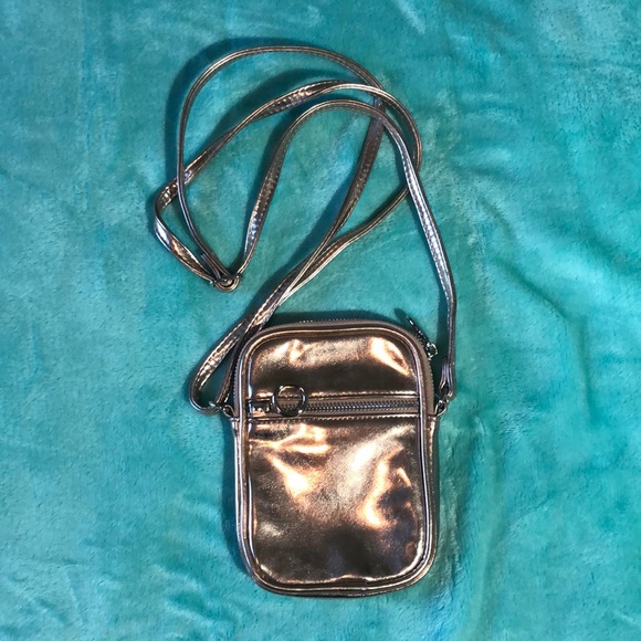 GOLDEN BAG- Shiny and new!! - Picture 1 of 5